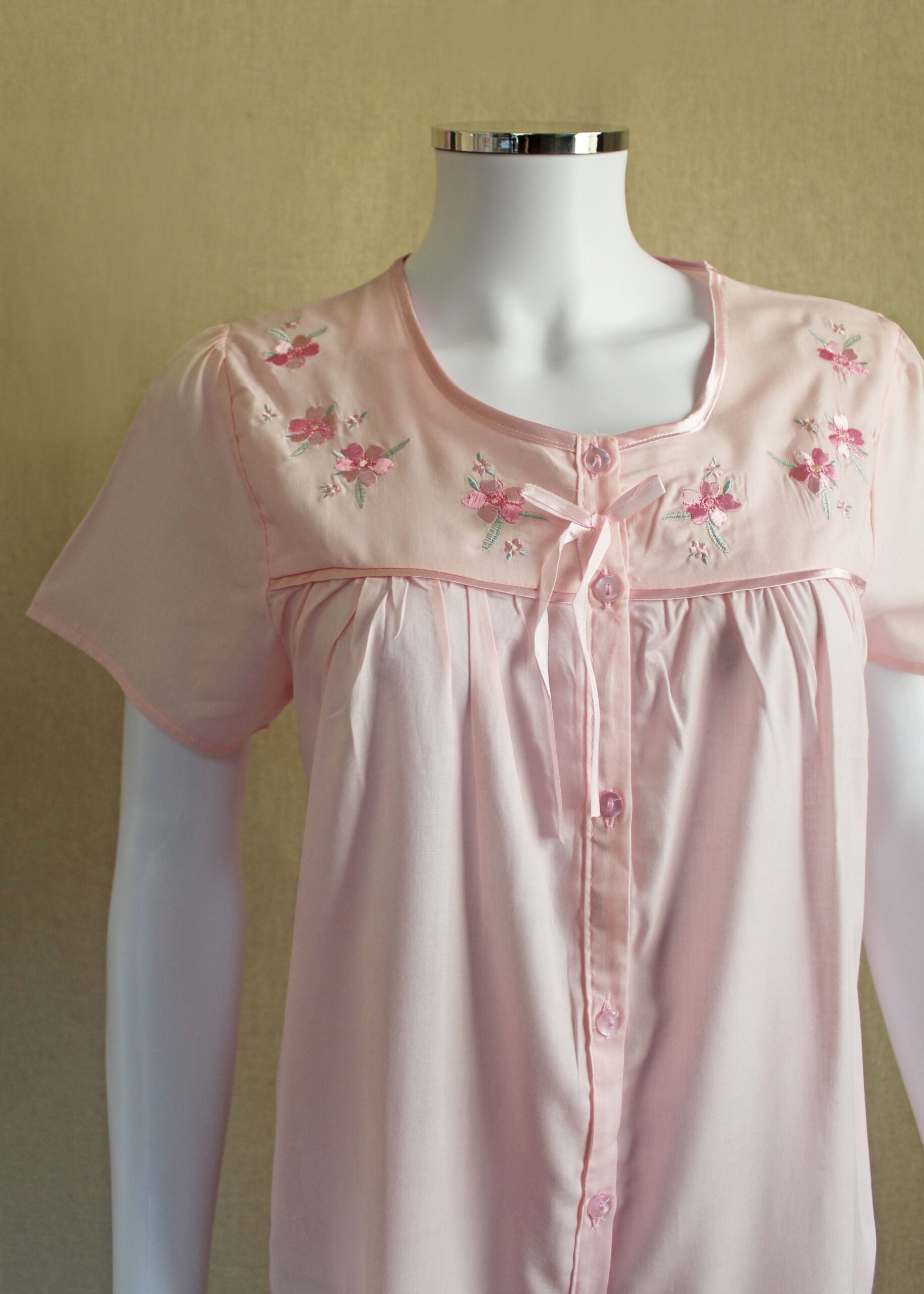 Short Sleeve Embroidered Polycotton Nightie with Velcro - Clara